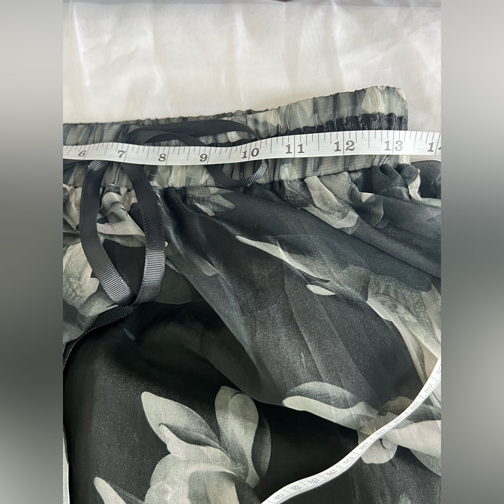 Afibi Black And White Floral Blossom Whimsigoth Long Skirt Size Large - Picture 6 of 8